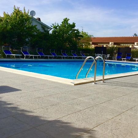 Hotel Lilly Marina di Campo Esterno foto
