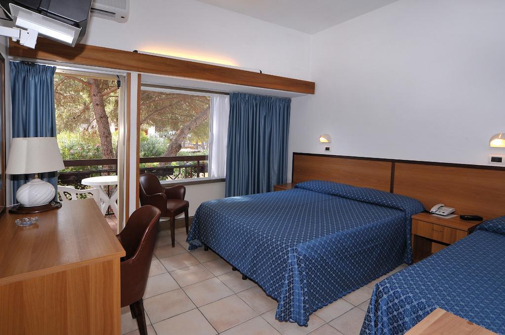 Hotel Lilly Marina di Campo Camera foto