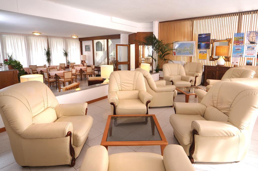 Hotel Lilly Marina di Campo Esterno foto