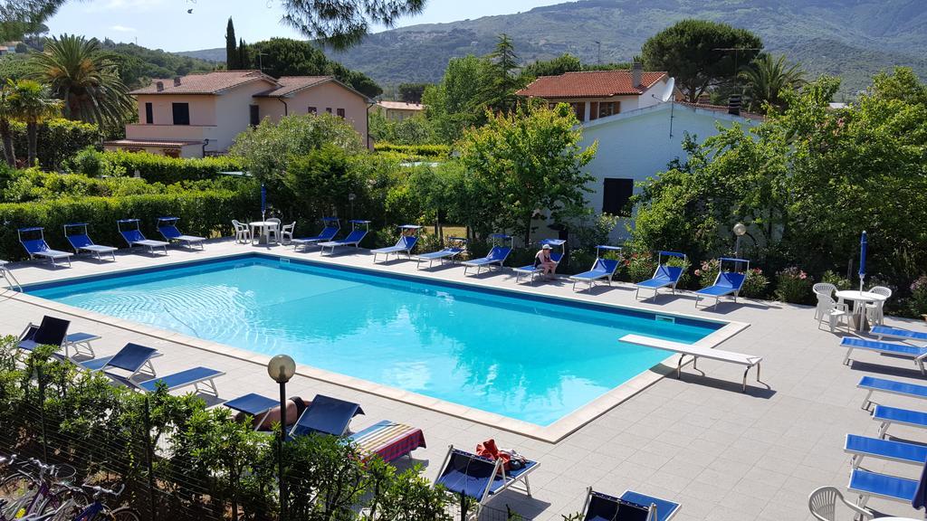 Hotel Lilly Marina di Campo Esterno foto